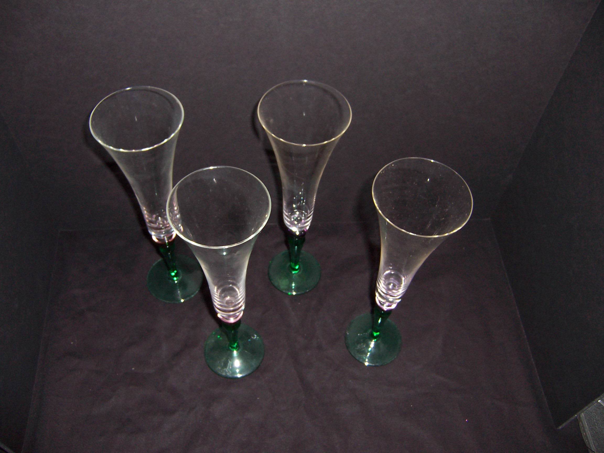 Triple A Resale 4 Long Stem Champagne Glasses