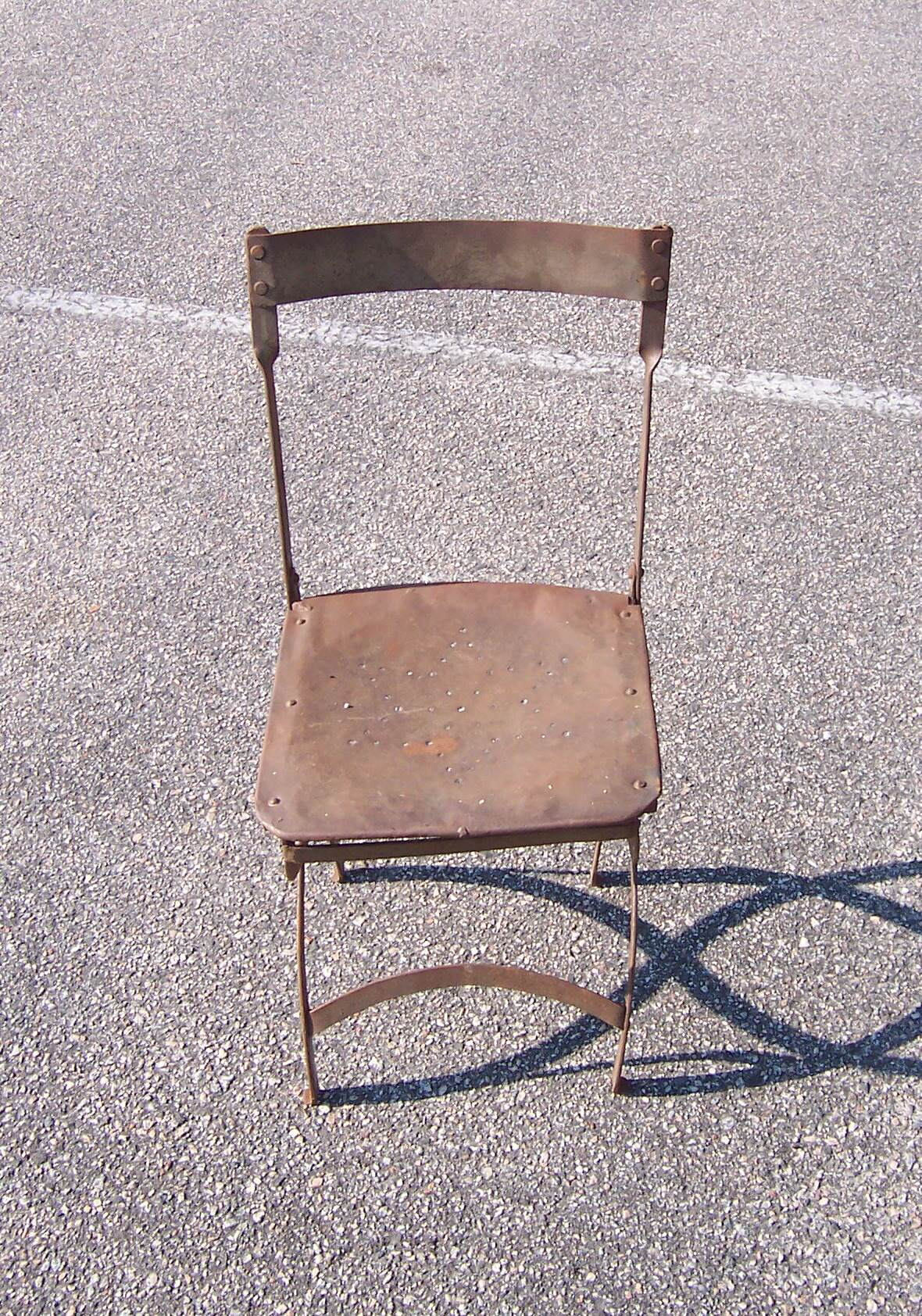 SP 75 PP 060515 007 Antique Metal Folding Chair 175 1 