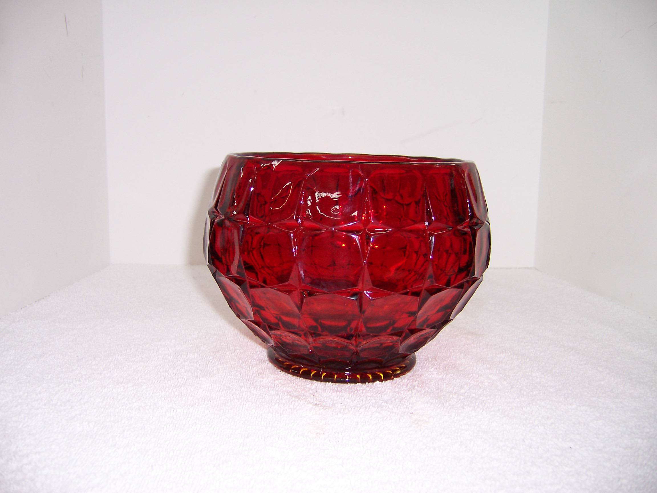 Triple A Resale Red Glass Bowl