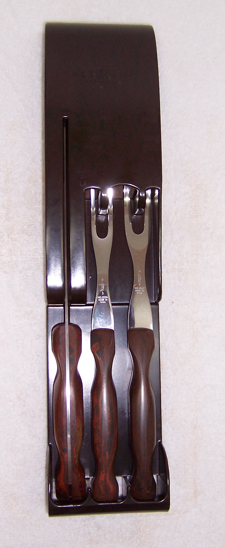 Vintage Cutco 4pc Knife Set with Wall Mount - Triple A Resale