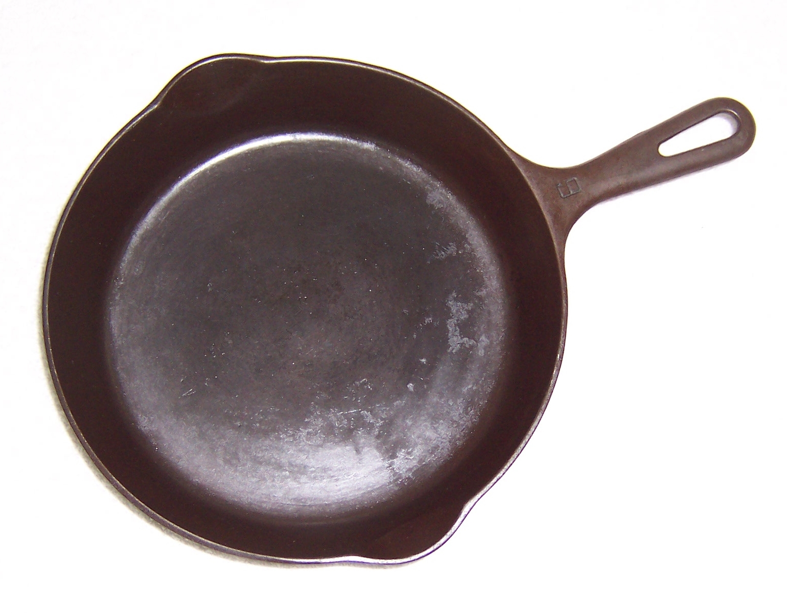 vintage-griswold-number-6-cast-iron-skillet-frying-pan